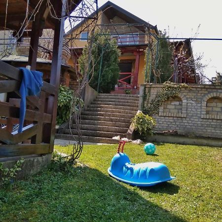 Apartmani Zapis Vrdnik Exteriör bild