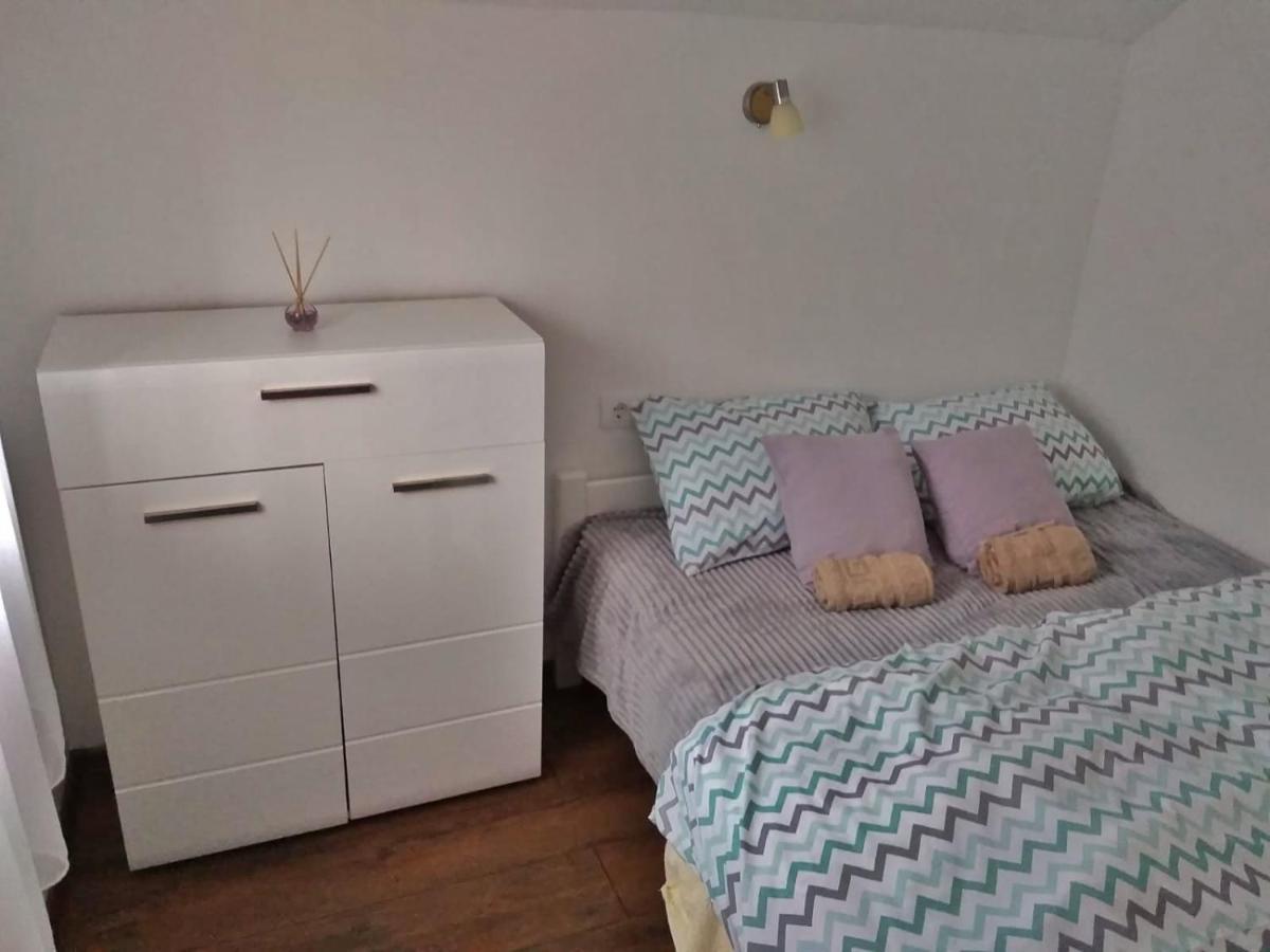 Apartmani Zapis Vrdnik Exteriör bild