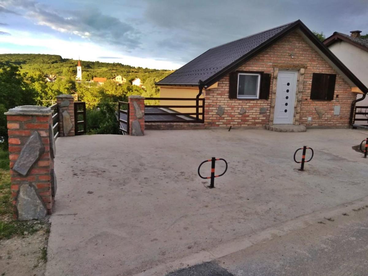 Apartmani Zapis Vrdnik Exteriör bild